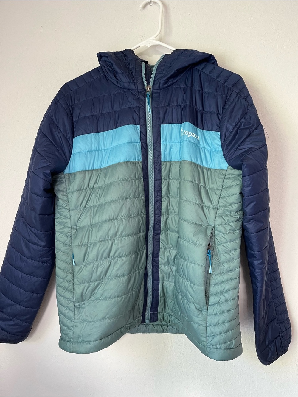 Women's Cotopaxi Puffer Jacket Capa Hooded Insulated M NAvy blue / Grey quilted